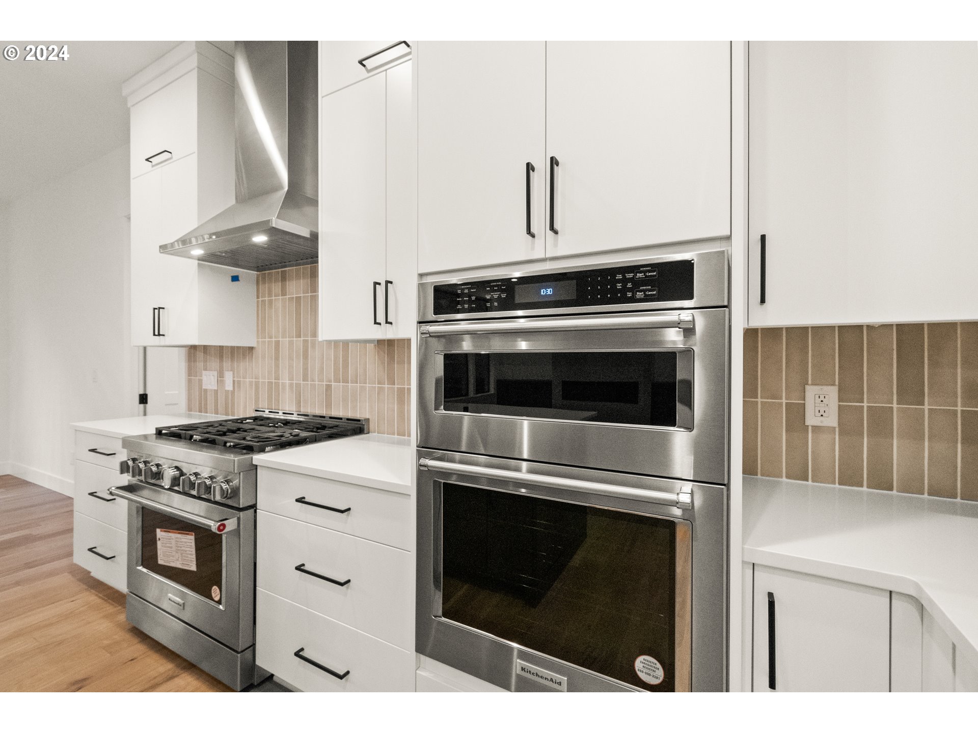 1693 Northwest Goodwin Street Camas, WA 98607 - Photo 15 of 40 Kitchen
