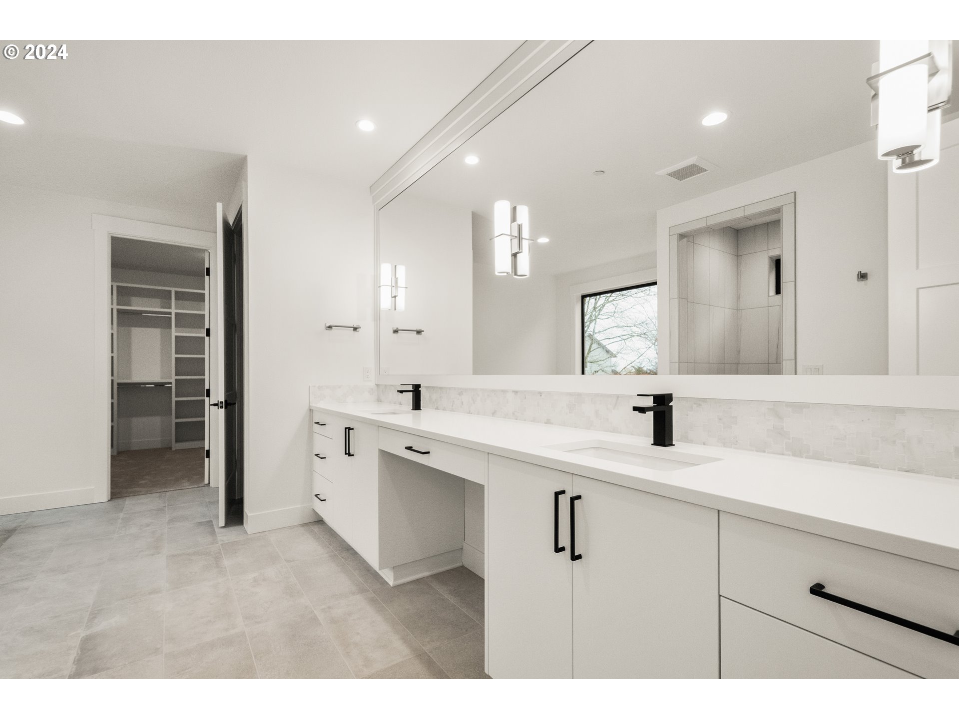 1693 Northwest Goodwin Street Camas, WA 98607 - Photo 23 of 40 Bathroom, Attached