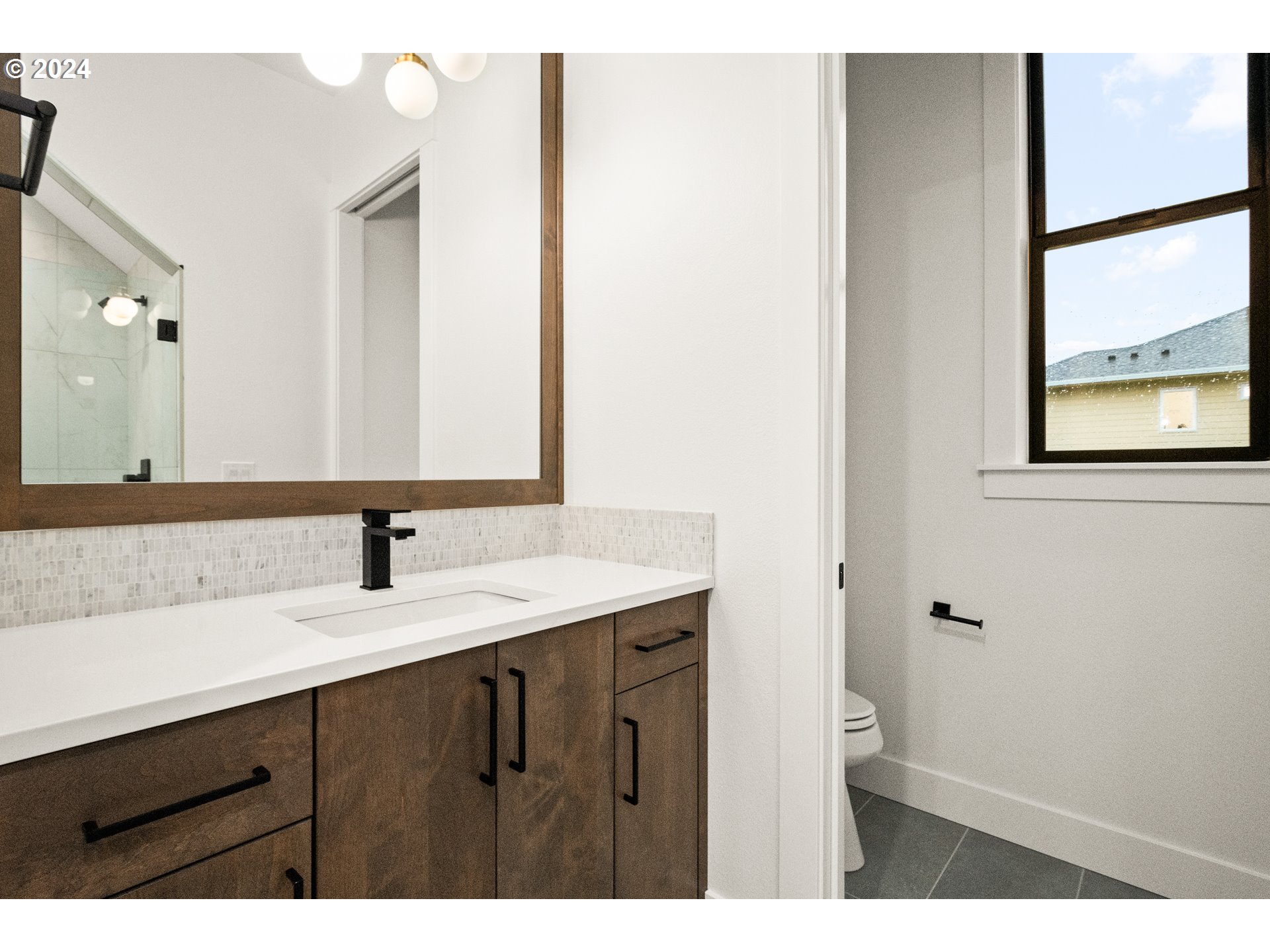 1693 Northwest Goodwin Street Camas, WA 98607 - Photo 6 of 40 Bathroom