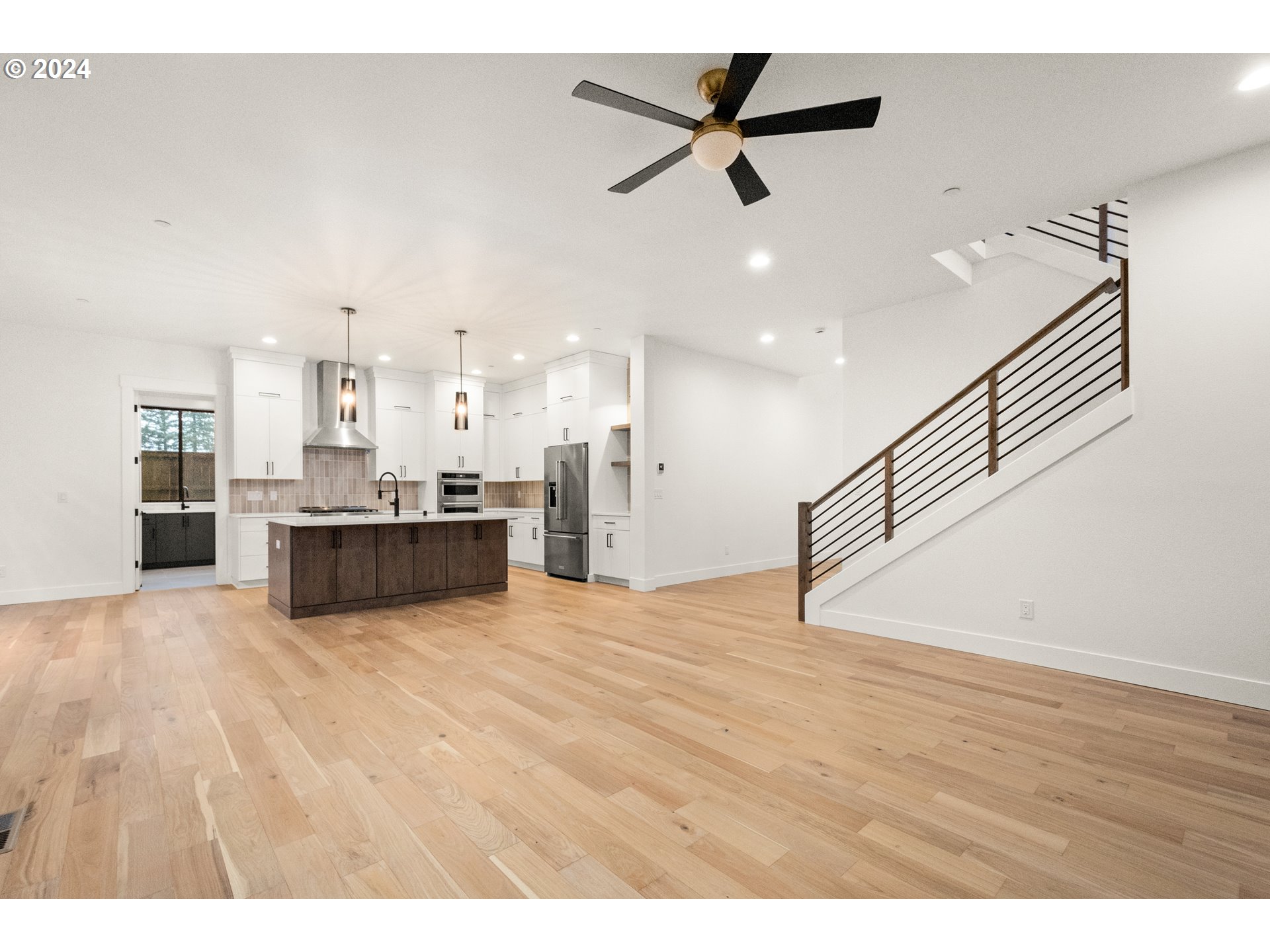 1693 Northwest Goodwin Street Camas, WA 98607 - Photo 10 of 40 Great Room