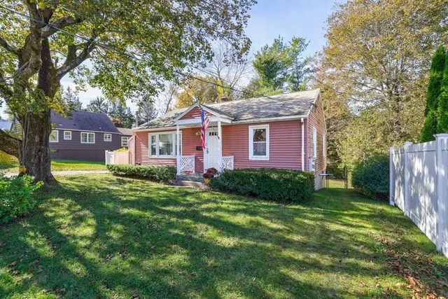 $409,000 | 83 Stoneleigh Road, Holden, MA 01520