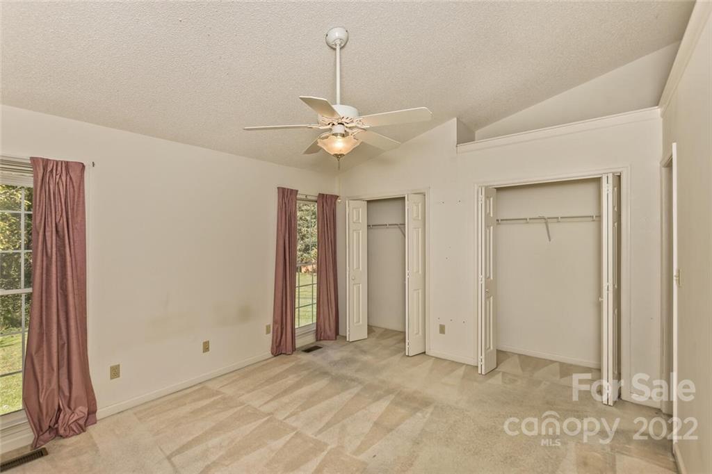 1008 Riceville Road Asheville, NC 28805 - Photo 12 of 28 Gallery Image 12