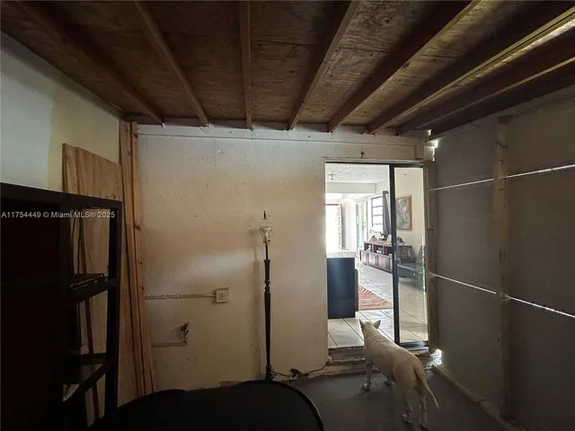 $425,000 | 3806 Southwest 84th Avenue, Unit 17E, Miami, FL 33155