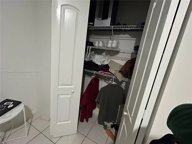 $425,000 | 3806 Southwest 84th Avenue, Unit 17E, Miami, FL 33155