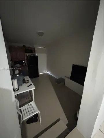 $425,000 | 3806 Southwest 84th Avenue, Unit 17E, Miami, FL 33155