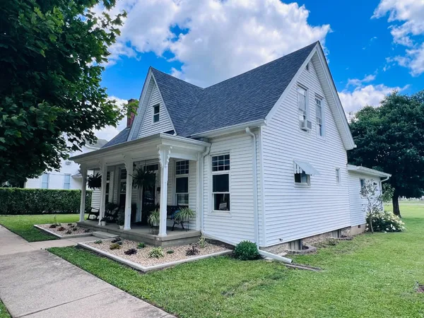 $235,000 | 914 Franklin Avenue, Brookville, IN 47012