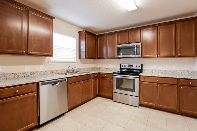 $2,090 | 3229 Dizzy Dean Drive, Murfreesboro, TN 37128