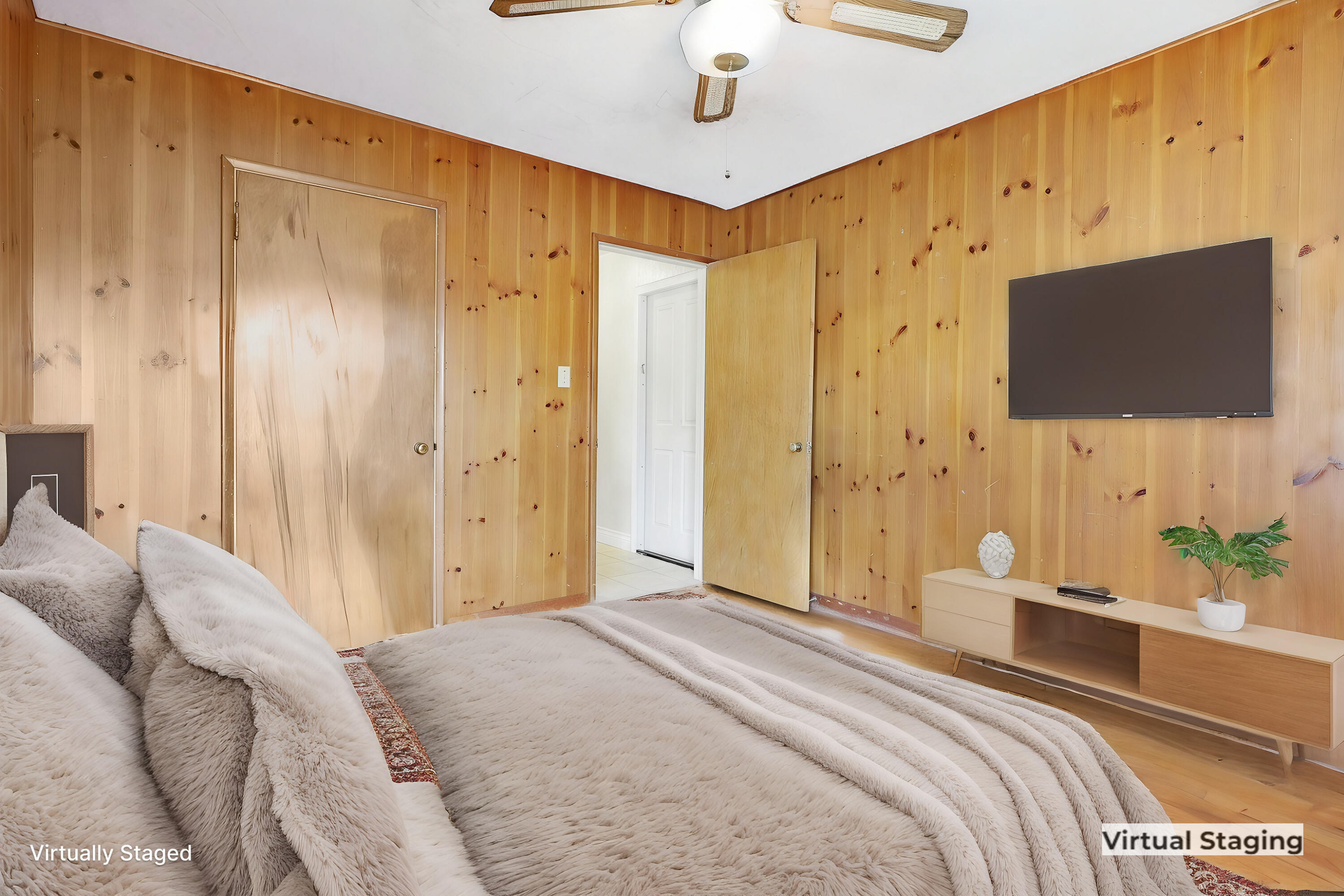 6941 Riverside Drive Redding, CA 96001 - Photo 21 of 21 17-web-or-mls-8Q0A4724 - Bedroom - Stand