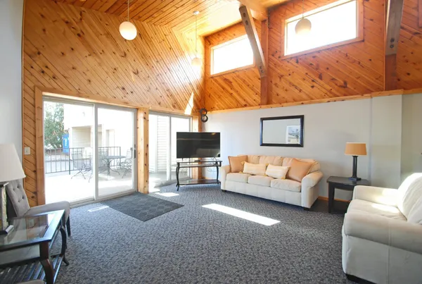 $429,900 | 6351 St Croix Trail North, Unit 137, Stillwater, MN 55082