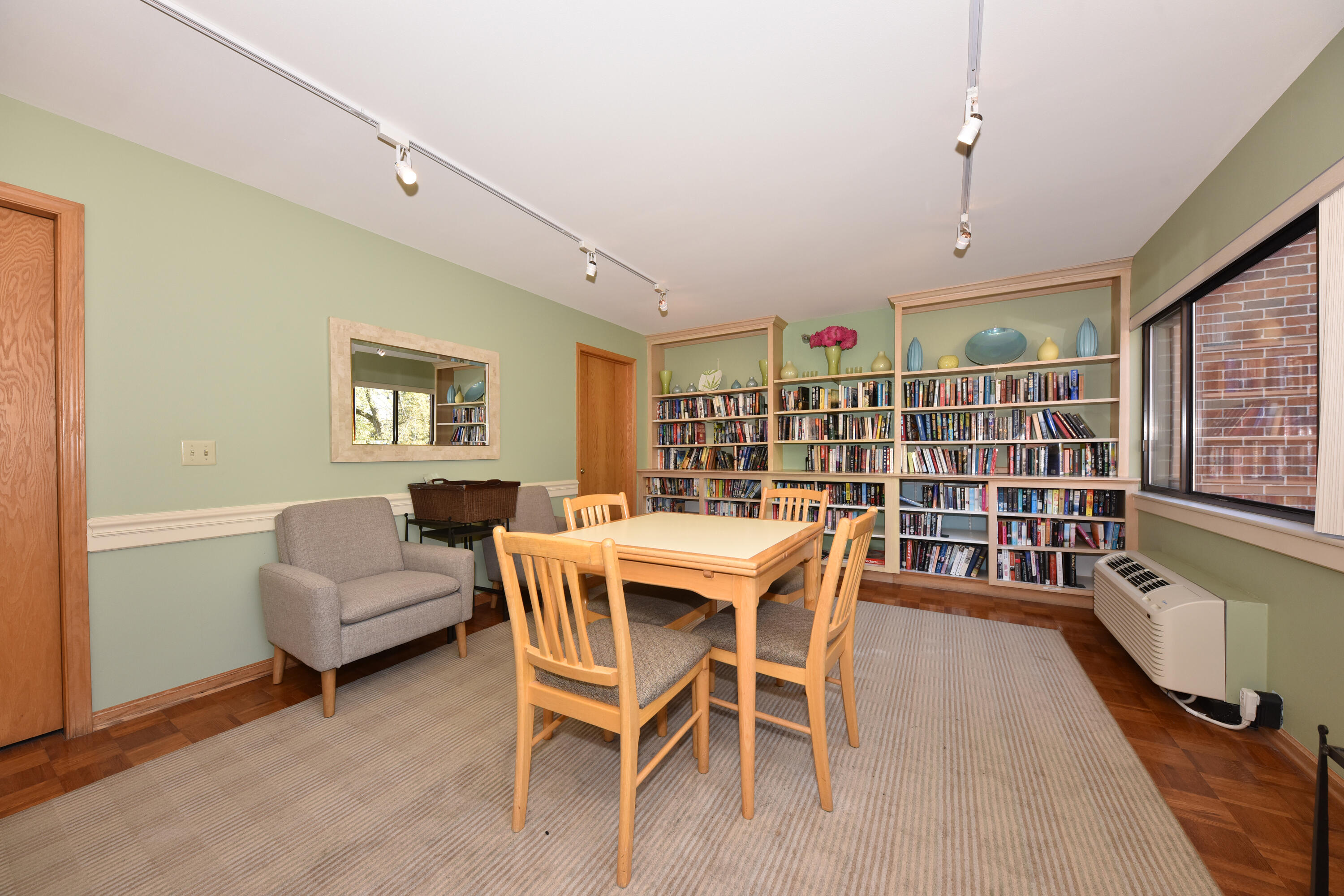 1600 West Green Tree Road, Unit 319 Glendale, WI 53209 - Photo 20 of 20 Board Room / Library