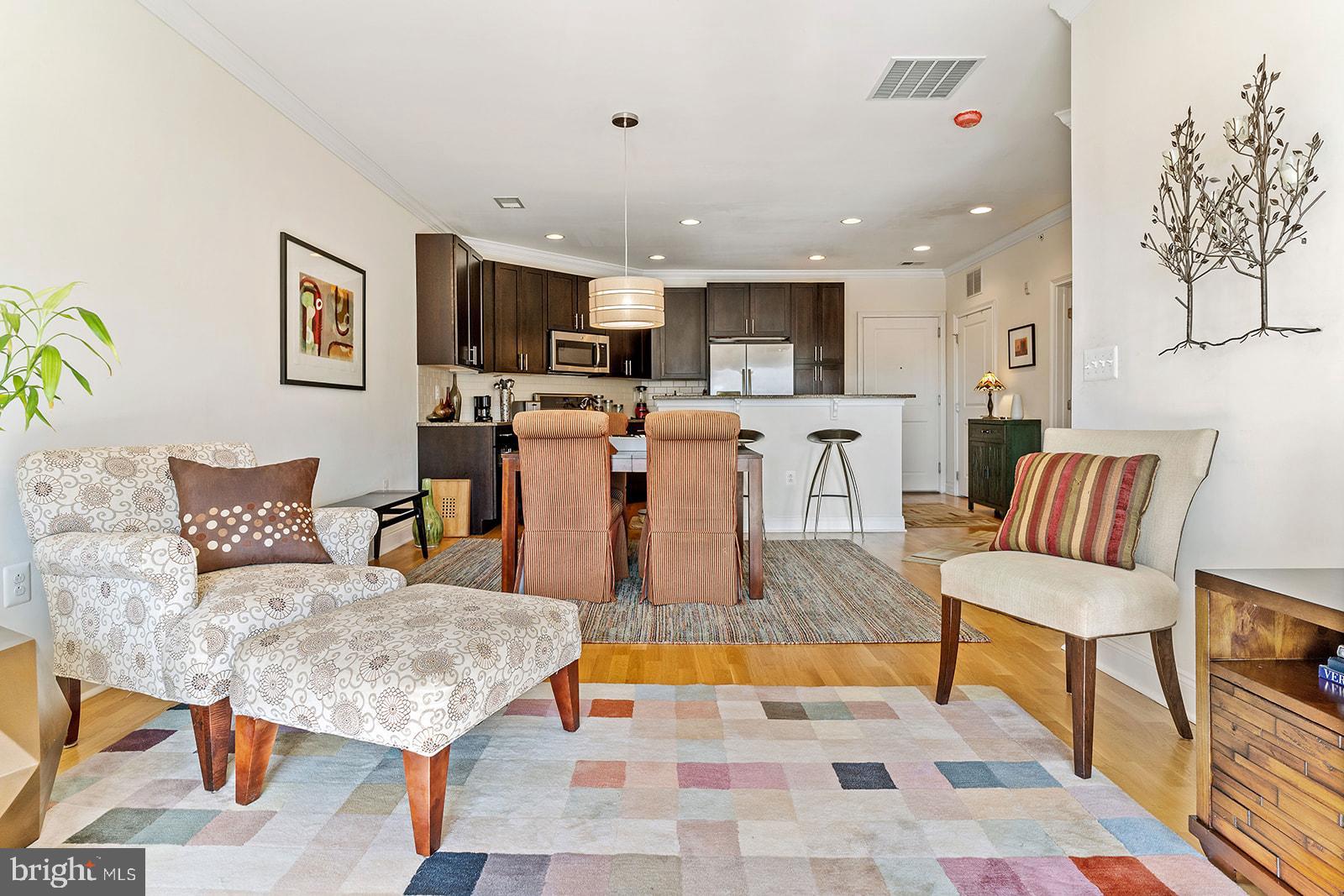 700 Commodore Court, Unit 2744 Philadelphia, PA 19146 - Photo 6 of 24