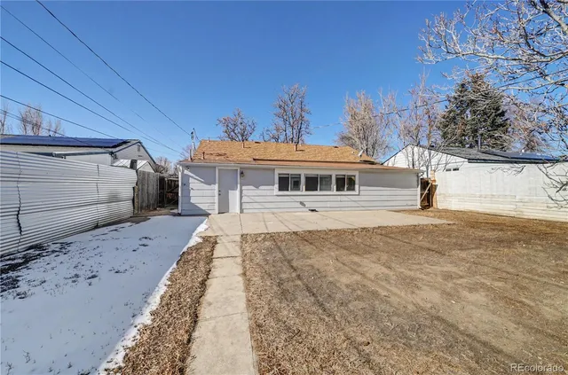 $2,445 | 1764 Oakland Street, Aurora, CO 80010