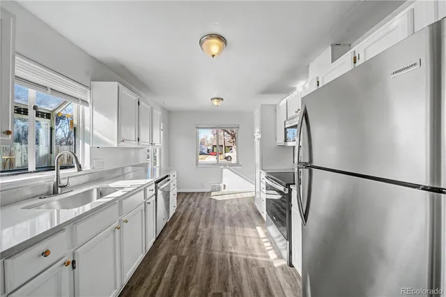 $2,445 | 1764 Oakland Street, Aurora, CO 80010