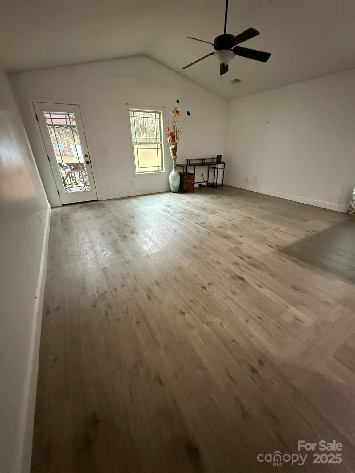 527 Calhoun Road Swansea, SC 29160 - Photo 6 of 15