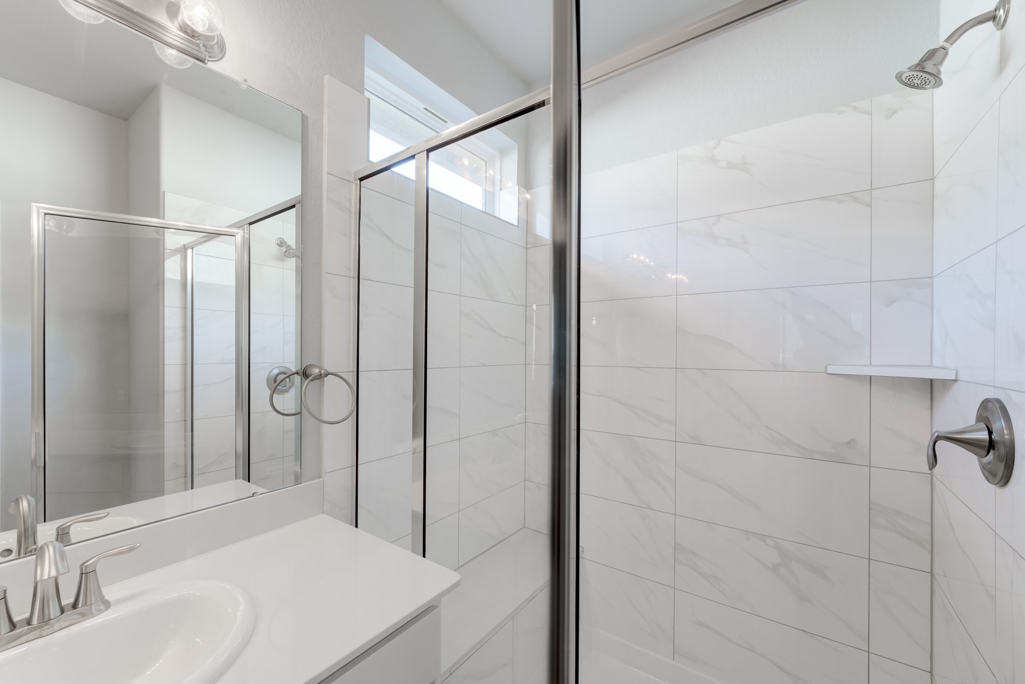 1225 Red Hills Drive Rosharon, TX 77583 - Photo 18 of 27 a bathroom with a sink and shower