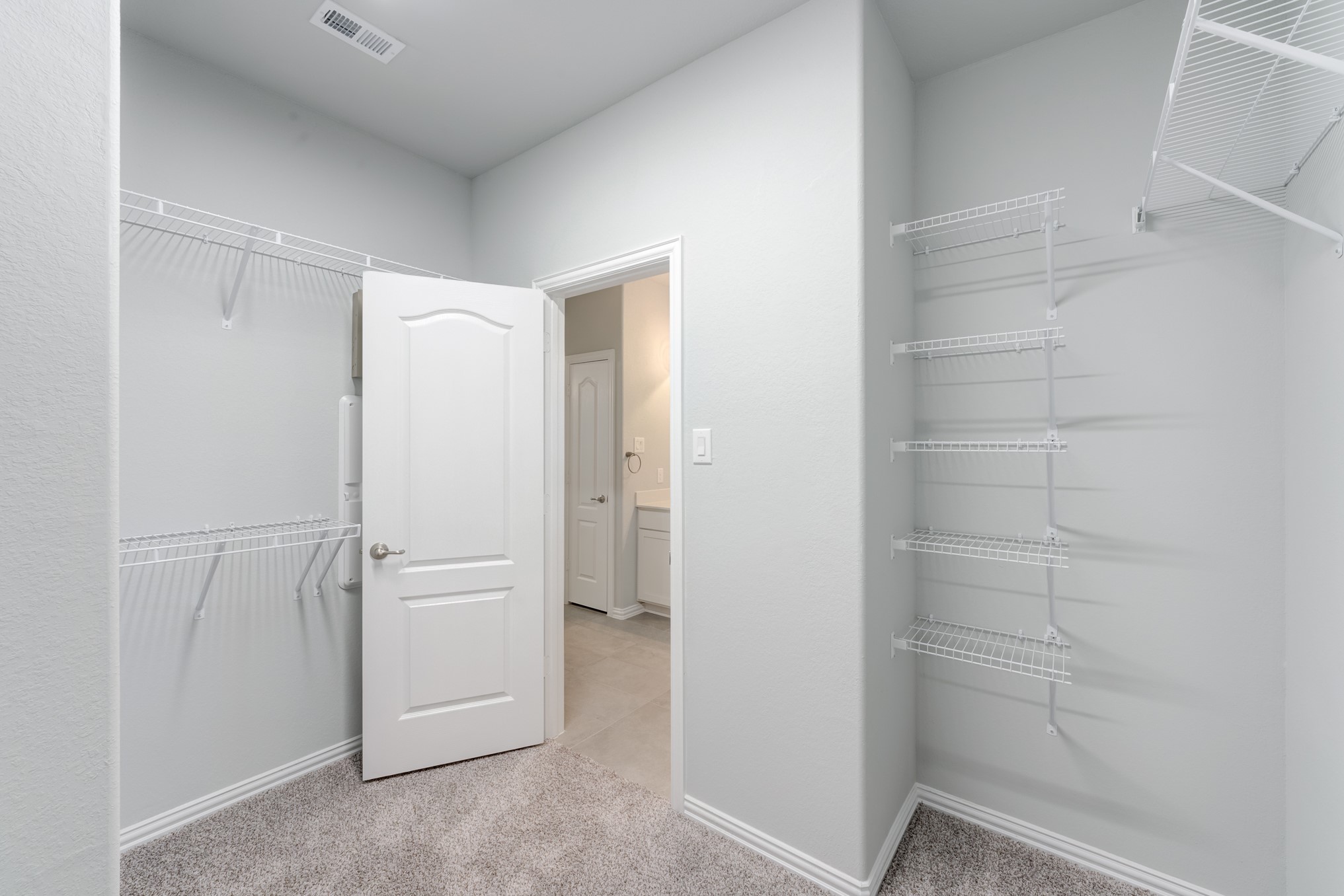 1225 Red Hills Drive Rosharon, TX 77583 - Photo 20 of 27 a view of small space