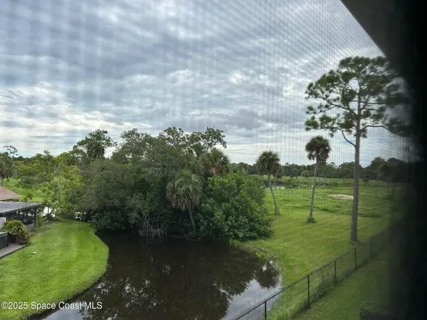 $2,295 | 3931 Playa Del Sol Drive, Unit 203, Rockledge, FL 32955