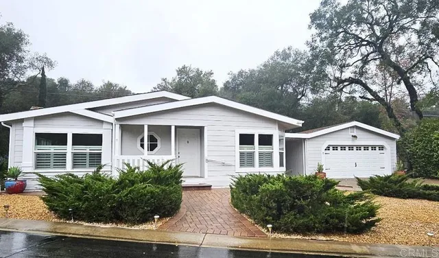 $635,000 | 8975 Lawrence Welk Drive, Unit 7, Escondido, CA 92026