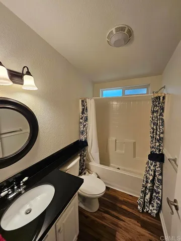 $635,000 | 8975 Lawrence Welk Drive, Unit 7, Escondido, CA 92026