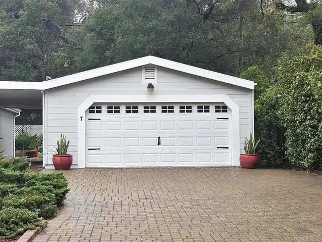 $635,000 | 8975 Lawrence Welk Drive, Unit 7, Escondido, CA 92026