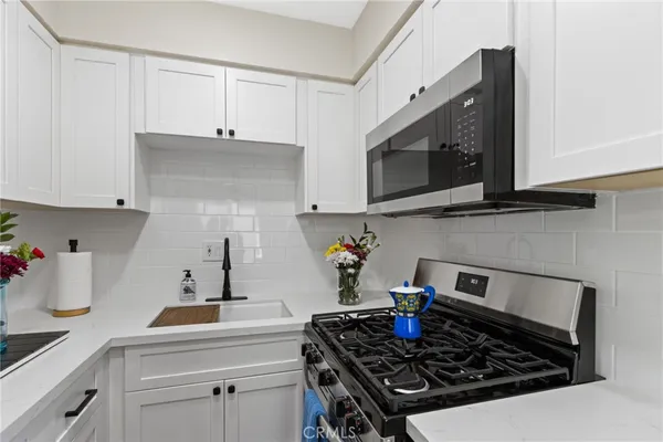 $325,000 | 5050 Linden Avenue, Unit 97, Long Beach, CA 90805
