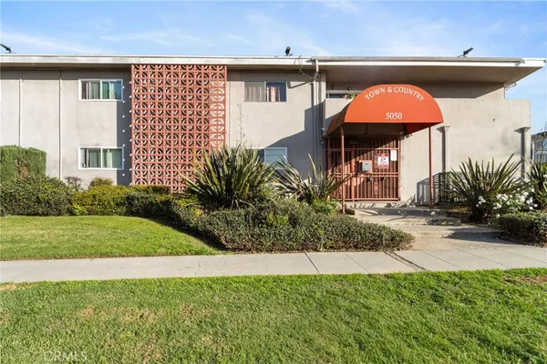 $325,000 | 5050 Linden Avenue, Unit 97, Long Beach, CA 90805