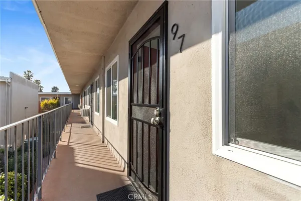 $325,000 | 5050 Linden Avenue, Unit 97, Long Beach, CA 90805