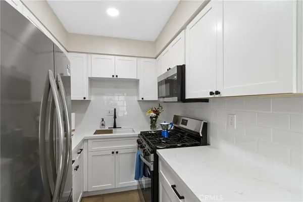 $325,000 | 5050 Linden Avenue, Unit 97, Long Beach, CA 90805