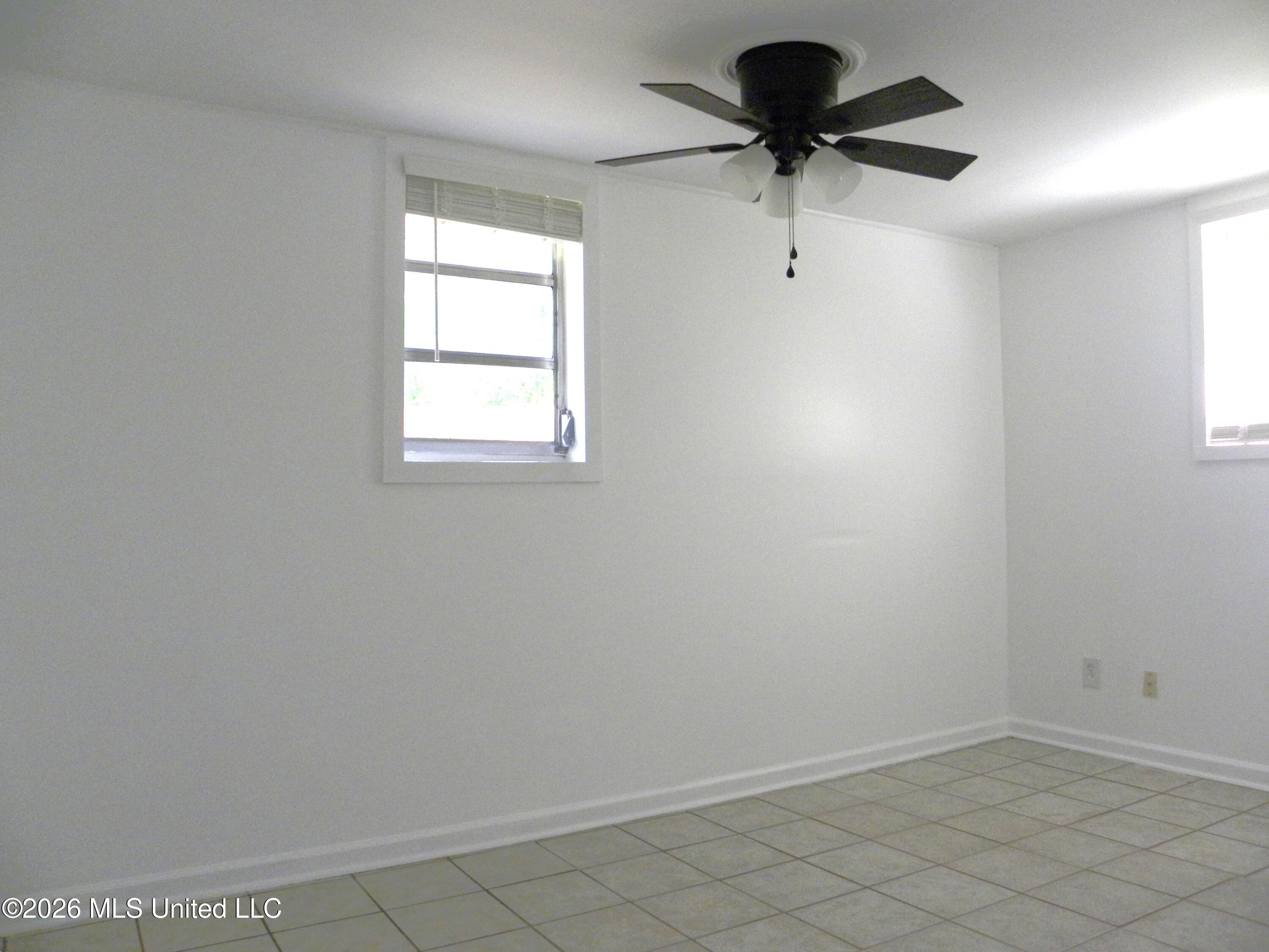 11447 Summer Lane Road Biloxi, MS 39532 - Photo 15 of 28 DSCN0048