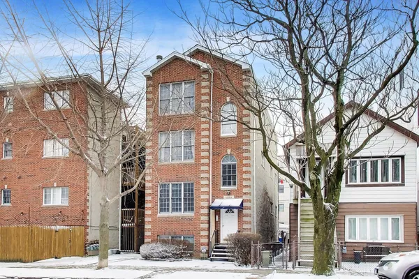 $599,900 | 1359 West Hubbard Street, Unit 1, Chicago, IL 60642