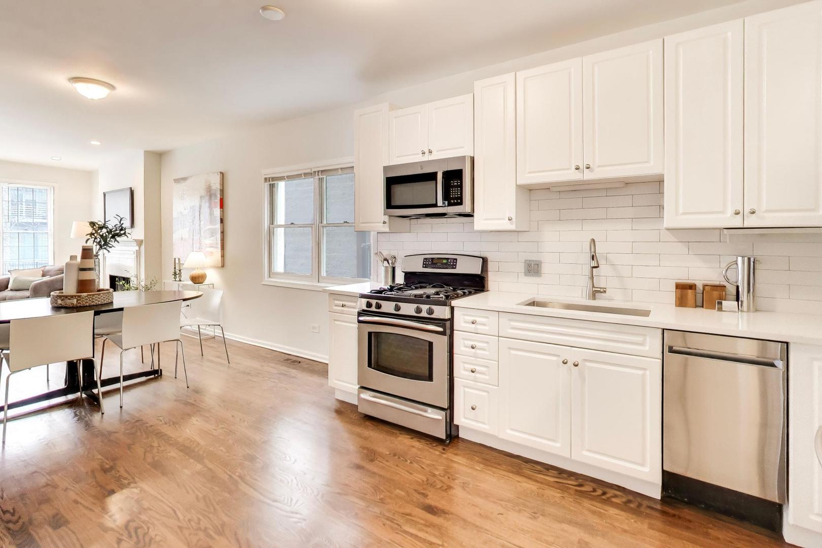 1359 West Hubbard Street, Unit 1 Chicago, IL 60642 - Photo 7 of 26