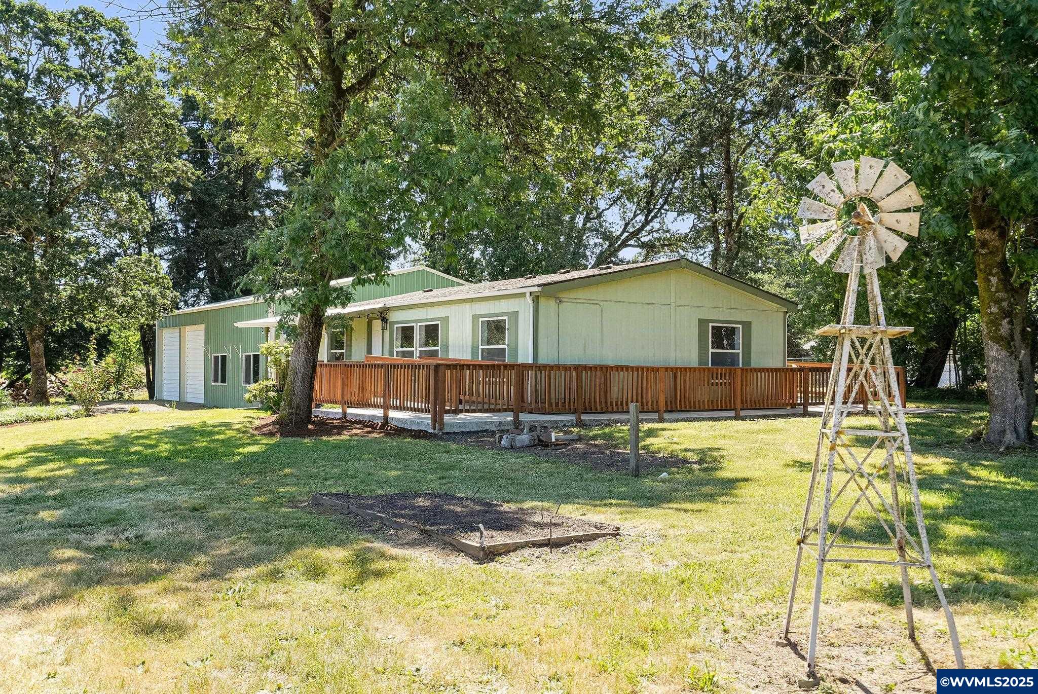 1677 Talbot Road Southeast Jefferson, OR 97352 - Photo 25 of 43 Gallery Image 25