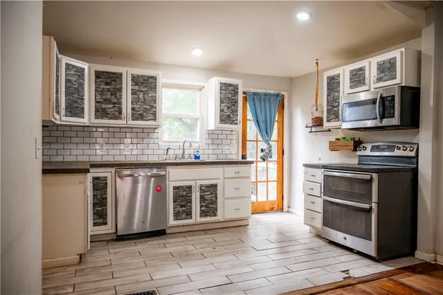 $165,000 | 607 Old Orchard Avenue, Excelsior Springs, MO 64024