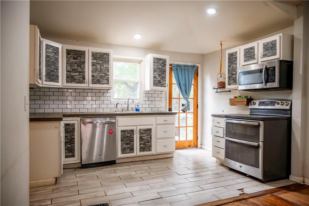 607 Old Orchard Avenue Excelsior Springs, MO 64024 - Photo 15 of 44