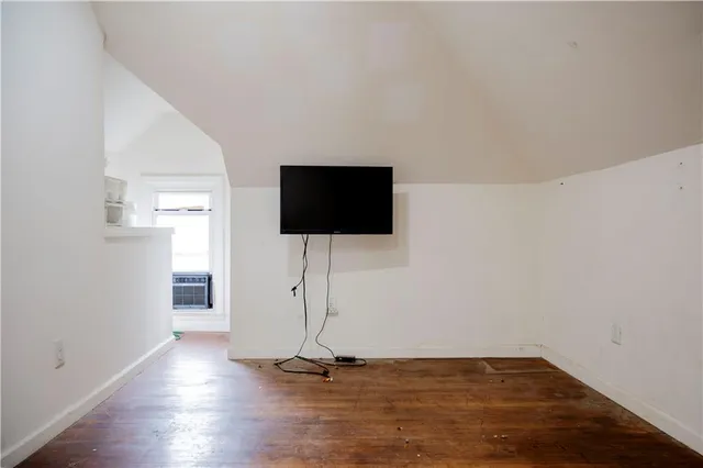 $165,000 | 607 Old Orchard Avenue, Excelsior Springs, MO 64024