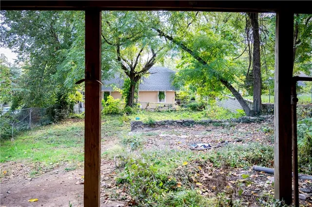 $165,000 | 607 Old Orchard Avenue, Excelsior Springs, MO 64024