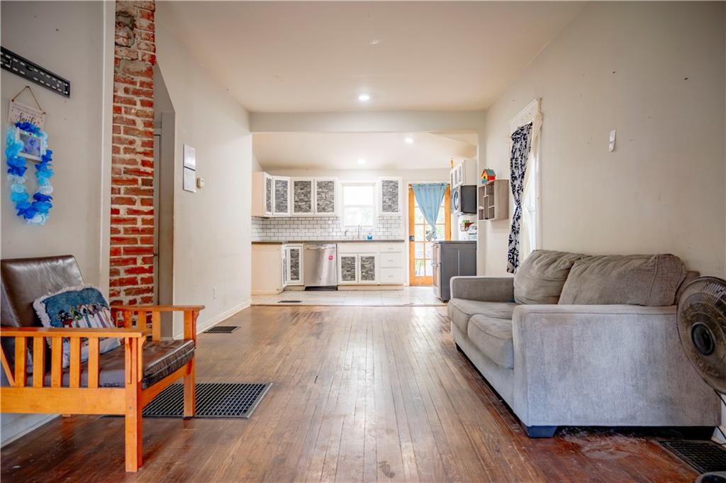 607 Old Orchard Avenue Excelsior Springs, MO 64024 - Photo 10 of 44