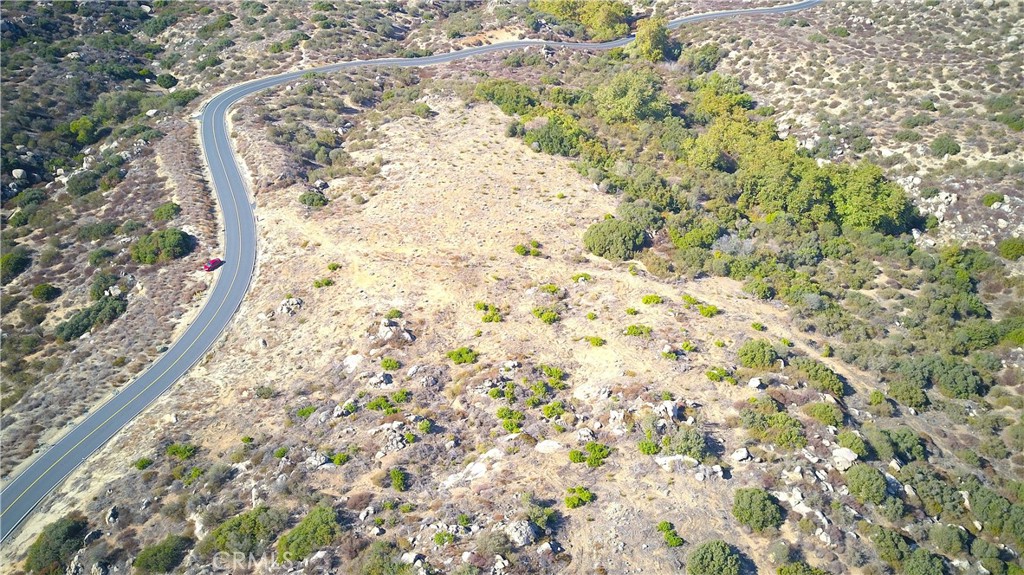 22990 Maclean Ranch Homeland, CA 92548 - Photo 14 of 26