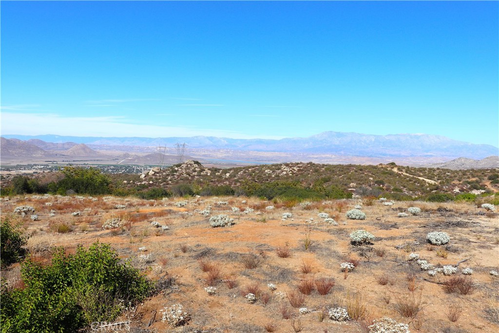 22990 Maclean Ranch Homeland, CA 92548 - Photo 19 of 26 a view of lake view and mountain