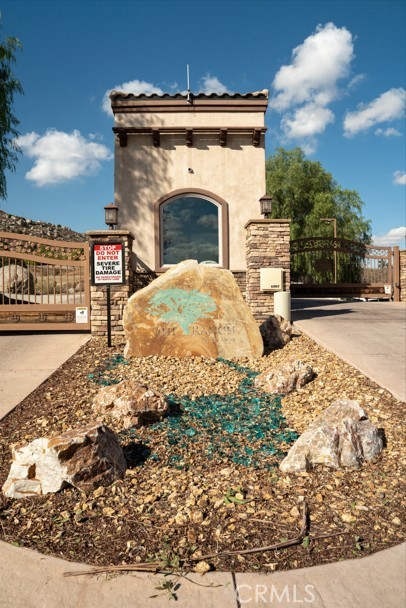 22990 Maclean Ranch Homeland, CA 92548 - Photo 6 of 26 a view of a entryway of the house