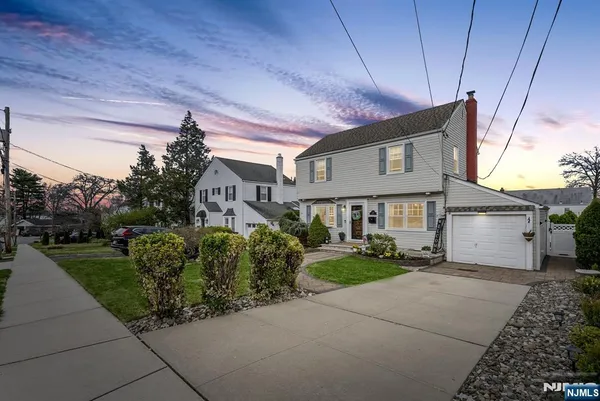 $599,999 | 17 Burlington Road, Clifton, NJ 07012
