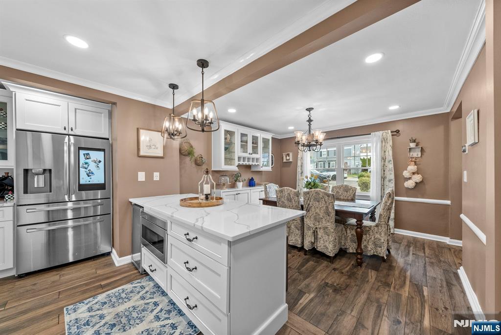 17 Burlington Road Clifton, NJ 07012 - Photo 11 of 23