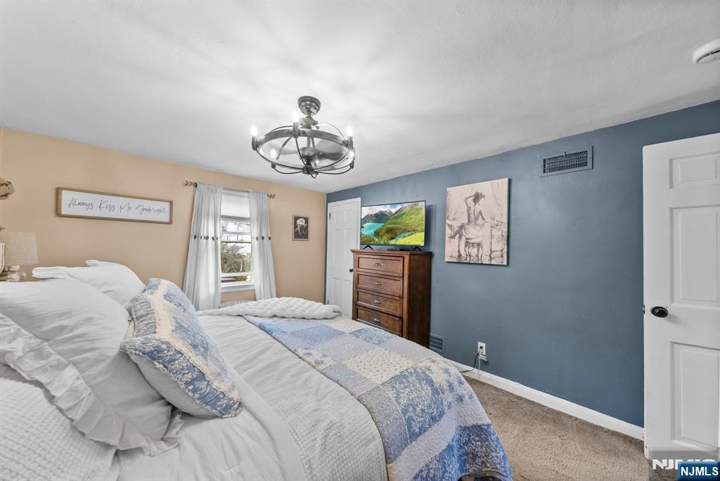 17 Burlington Road Clifton, NJ 07012 - Photo 15 of 23