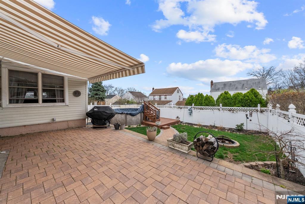 17 Burlington Road Clifton, NJ 07012 - Photo 21 of 23