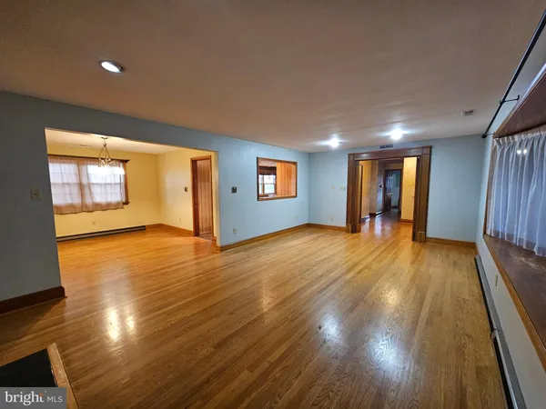 $1,800 | 615 Villa Avenue, Unit A, Front Royal, VA 22630