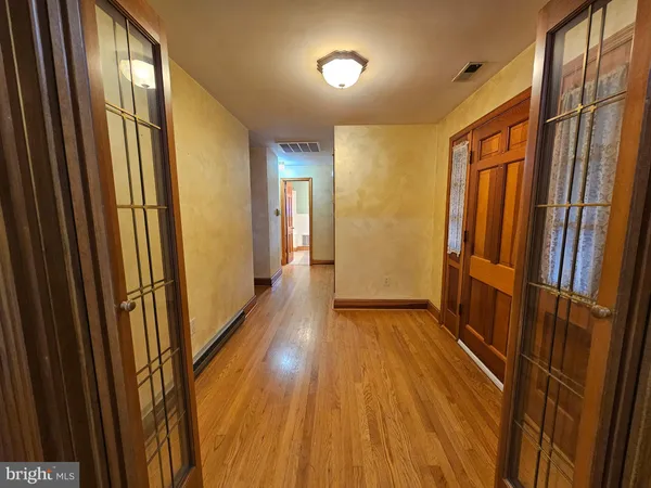 $1,800 | 615 Villa Avenue, Unit A, Front Royal, VA 22630