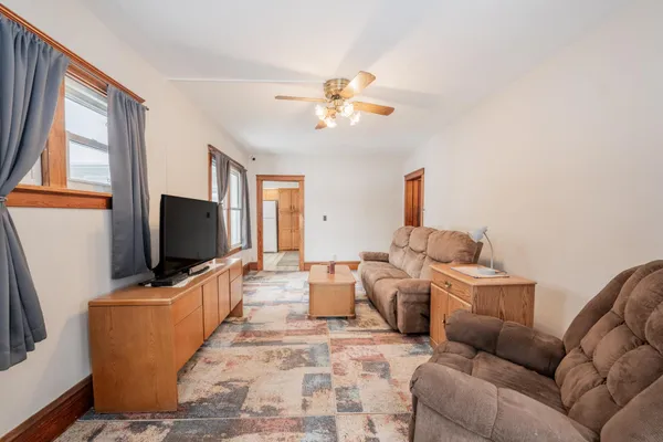 $450,000 | 19740 70th Avenue, Chippewa Falls, WI 54729