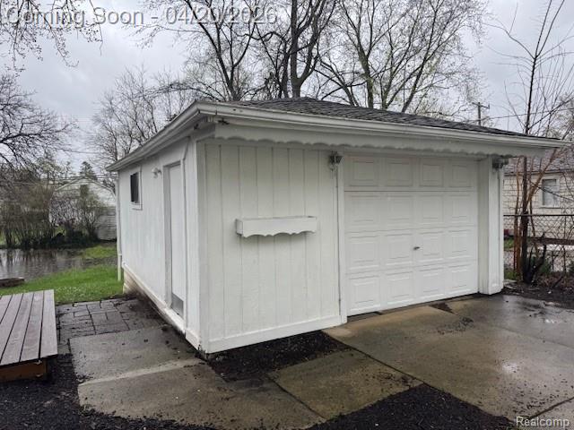 285 West Maple Road Clawson, MI 48017 - Photo 4 of 18
