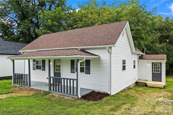$249,000 | 605 Kings Mountain Street, Clover, SC 29710