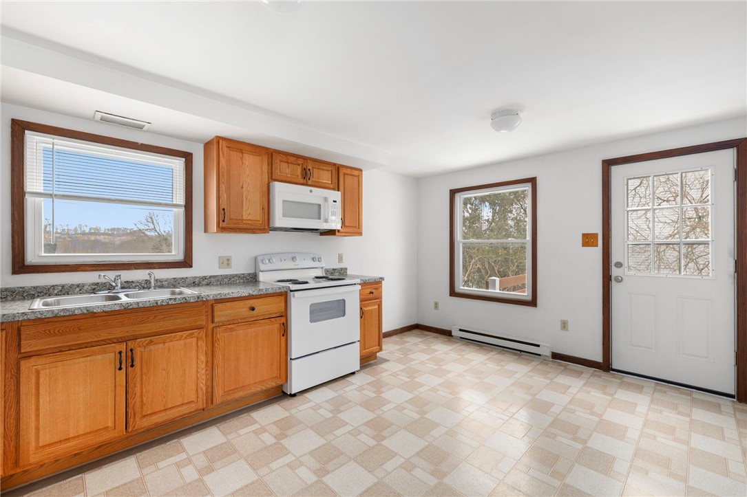 12 Batterson Avenue Westerly, RI 02891 - Photo 25 of 47